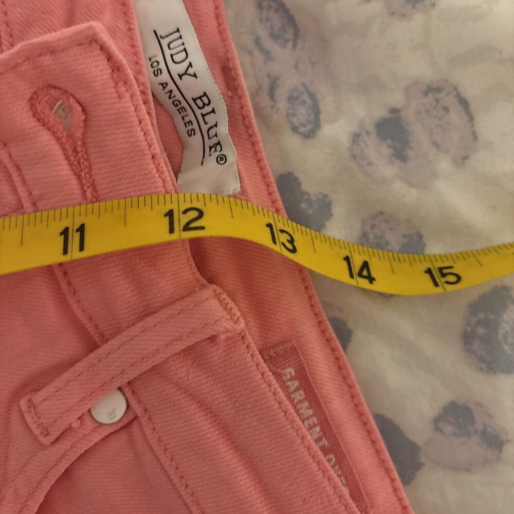 Judy Blue Junior’s Pink Denim Shorts Size XL - Picture 11 of 16